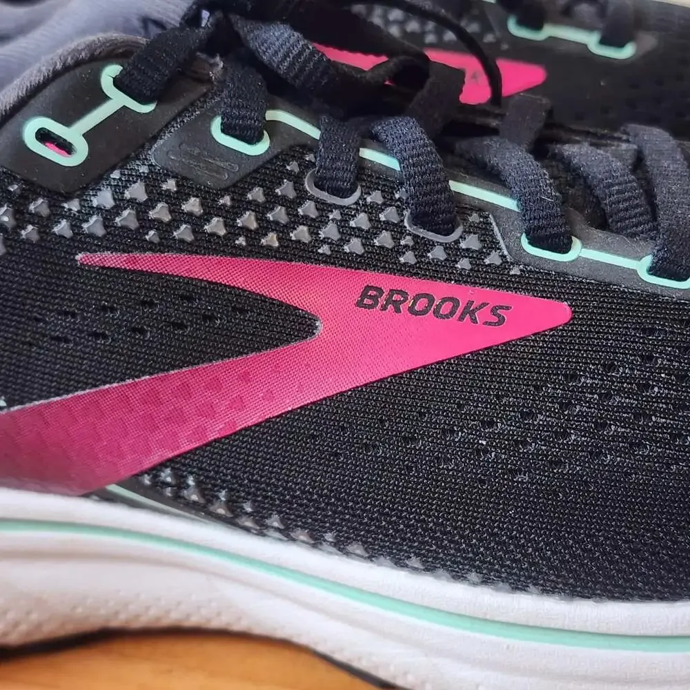Brooks Ghost 14 Shoes Womens Size 9.5 Black Pink Running Sneakers 1203561B013